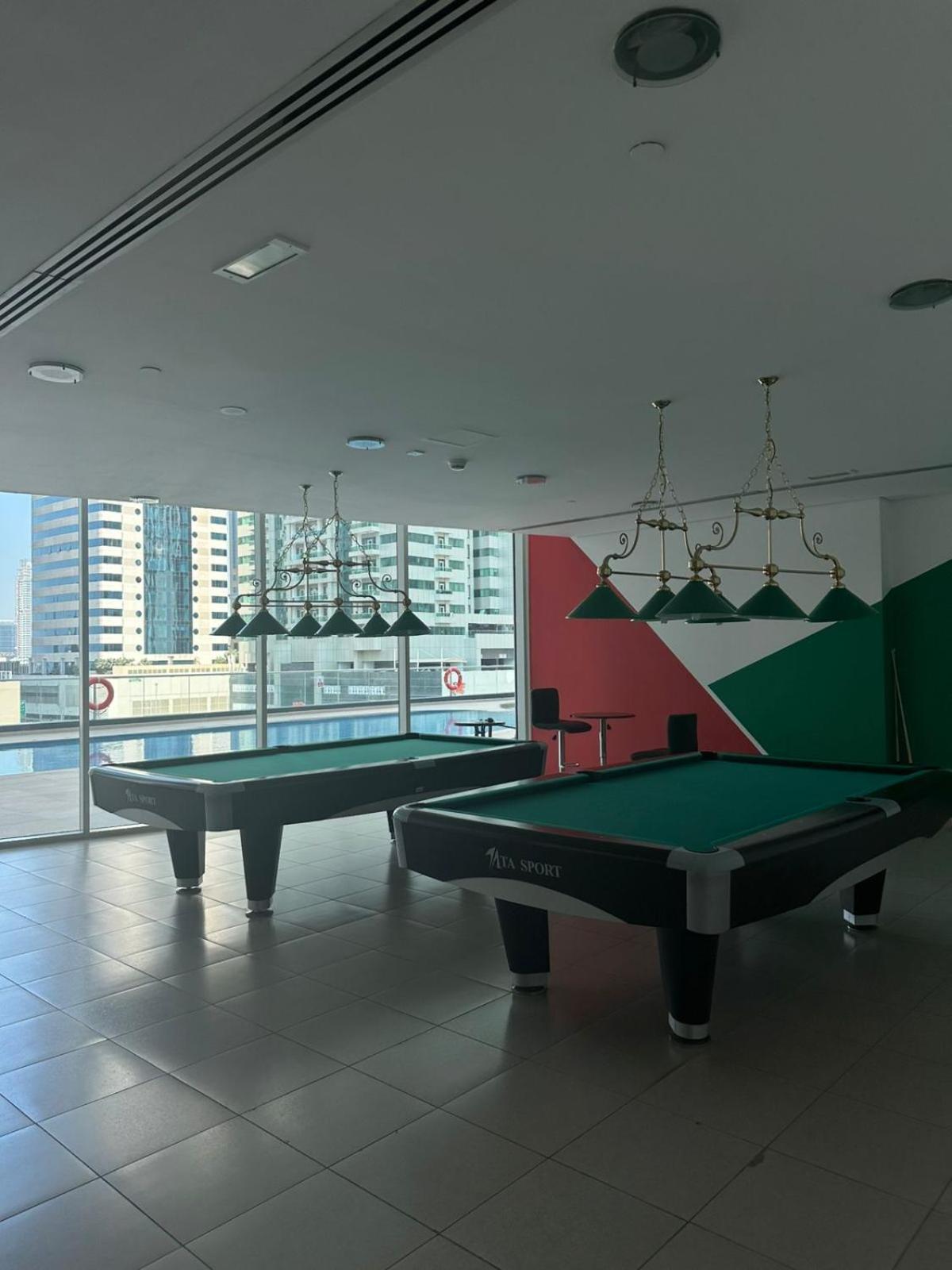 Apartment Spacious 1 Bhk In Marina Heights Dubai