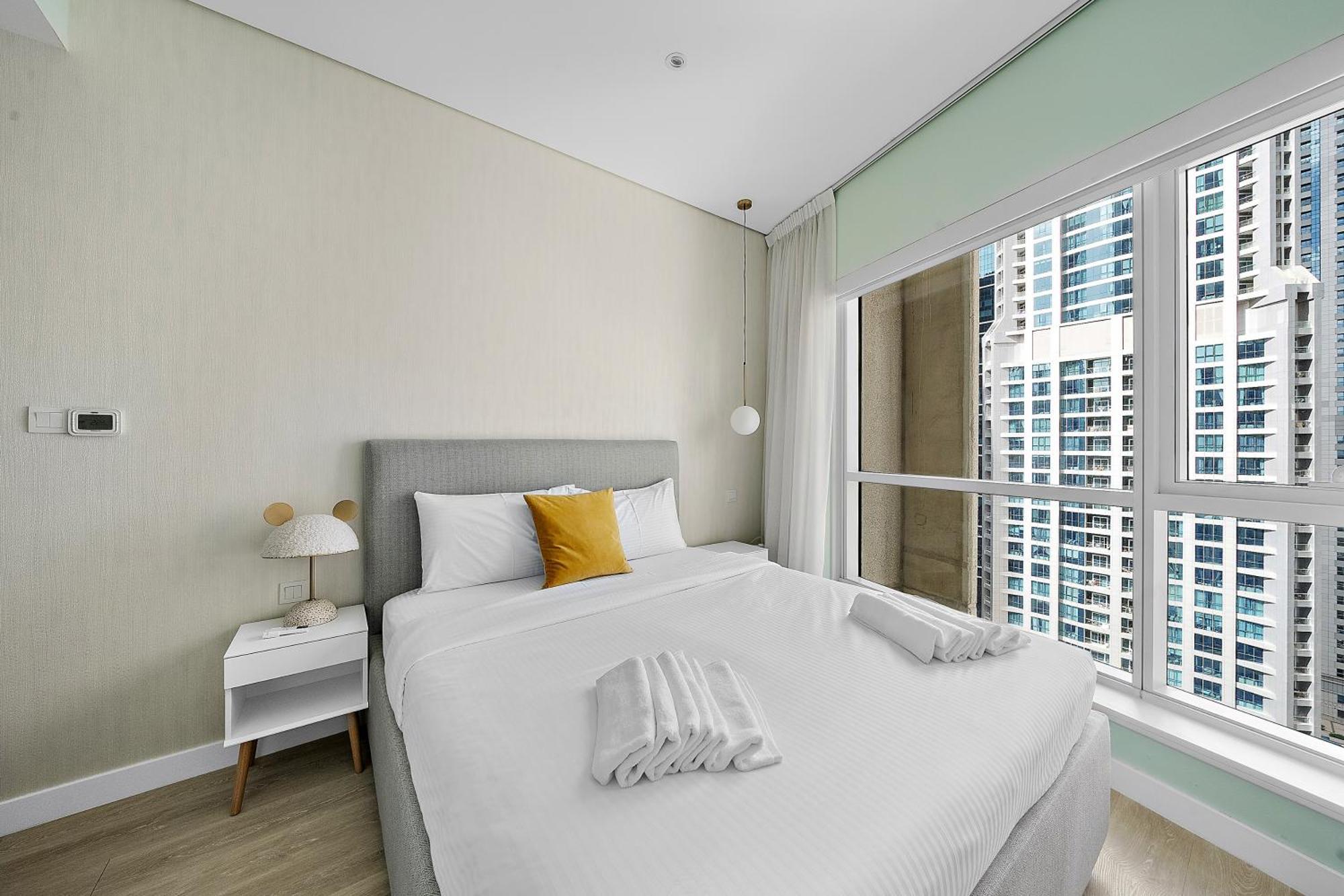 Spacious 1 Bhk In Marina Heights * Dubai