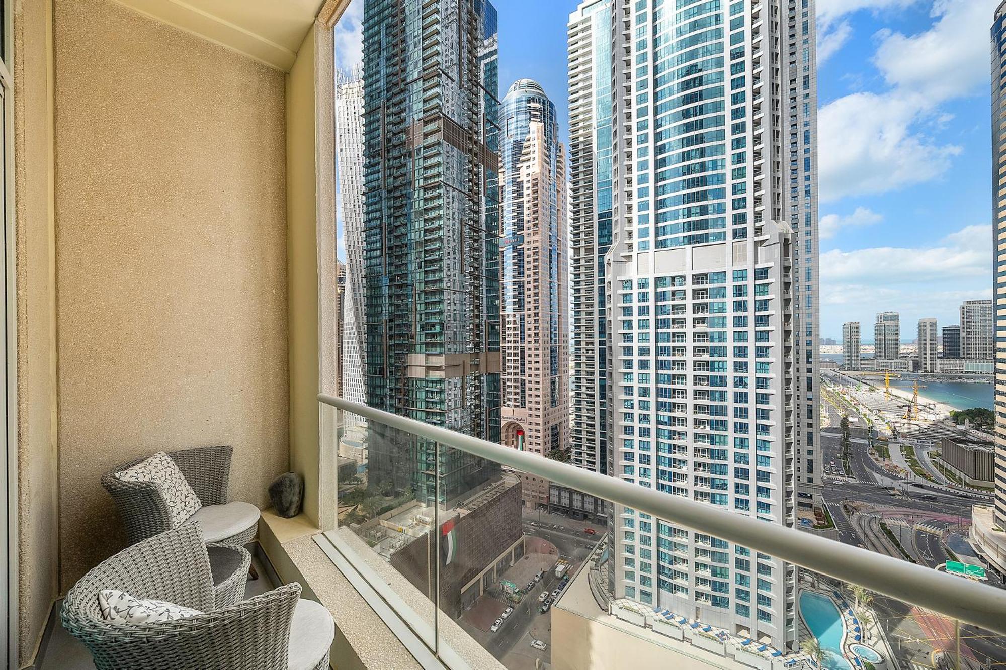 Apartment Spacious 1 Bhk In Marina Heights Dubai
